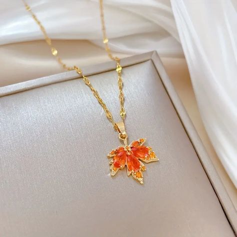 Red Maple Leaf Pendant Necklace Inlaid Zircon 18k Gold Plated Copper Neck Jewelry - Jewelry & Accessories - Temu Necklace Couple, Red Crystal Necklace, Red Maple Leaf, Period Tracker, Banquet Wedding, Trendy Necklace, Neck Jewellery, Wedding Summer, Couple Jewelry