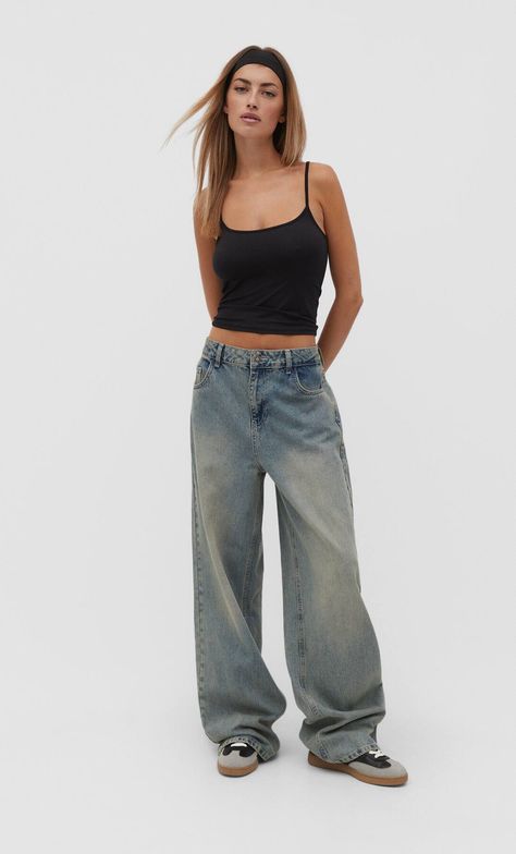 Jean baggy Baggy Jeans For Women, Baggy Jeans Outfit, Most Comfortable Jeans, Stradivarius Jeans, Low Waist Jeans, Baggy Trousers, Denim Trends, Fashion Videos, Relaxed Fit Jeans