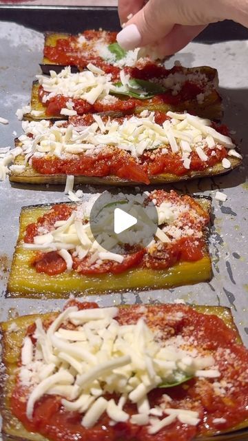 Lulú Pellitteri on Instagram: "✨⬇️Recipe below! Save & Share this with your foodie friends✨Easy Eggplant Parmesan!

Ingredients
1 large eggplant
1 cup marinara sauce or more, if you like saucy
1/2 cup grated parmeggiano reggiano cheese
1 cup shredded mozzarella cheese
1/4 cup olive oil
1 tsp salt
1 tsp pepper
fresh basil
Instructions
Remove ends and slice the eggplant into 1 inch slices. 
Place them on a parchment lined baking pan and sprinkle with salt and pepper. 
Drizzle with a nice amount of olive oil. 
Preheat the oven to 400 degrees F and bake for 25-30 minutes, until golden.
Remove eggplant from oven and top with marinara sauce, grated parmeggiano reggiano, grated mozzarella cheese and basil. 
Bake for 10 minutes until cheese has melted. Serve hot or cold. 

#eggplant #melenzane #ba Easy Eggplant, Baked Eggplant, Eggplant Parmesan, Foodie Friends, Greek Food, Baking Pan, Shredded Mozzarella, Marinara Sauce, Fresh Basil