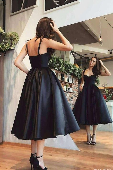 ecd62de20ea67e1c2d933d311b08178adesc45367924ri Black Homecoming Dress Short, Tea Length Homecoming Dresses, Homecoming Dresses Short Black, Sweetheart Evening Dress, Dress Short Prom, Tea Length Prom Dress, Black Homecoming Dress, Winter Formal Dresses, Satin Homecoming Dress