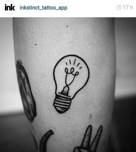 Lightbulb Decor, Light Tattoos, Light Bulb Tattoo, Bulb Tattoo, Lightbulb Tattoo, Tato Flash, Lamp Tattoo, Tattoo Techniques, Muster Tattoos