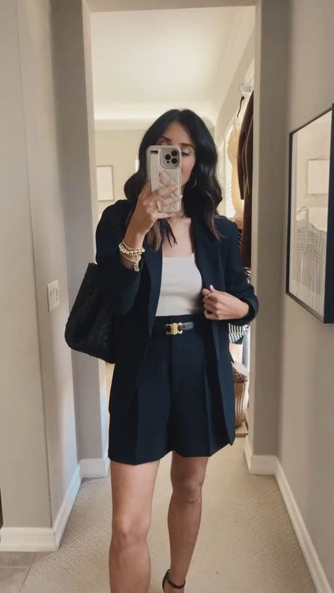 Short Outfits For Work, Styling Tailored Shorts, Short Sleeve Blazer Outfit, Shorts And Blazer Outfit, Blazer Set Outfit, Shorts Suit For Women, Tailored Shorts Outfit, Vietnam Tailor