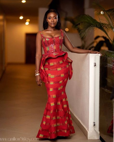 8 Fabulous Kente Styles For Ghanaian Brides – A Million Styles Ghanaian Lace Styles, Ghanaian Dress Styles, Kente Fashion, Casual Attire For Women, Kente Dress, Traditional Marriage, Kente Styles, Lace Dress Styles, African Wedding Dress