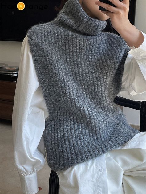 Sleeveless Turtleneck Outfit Winter, Wool Vest Outfit, Sleeveless Sweater Outfit, Sleeveless Turtleneck Outfit, Sleeveless Top Outfit, Turtleneck Sweater Outfit, Knit Vests, Sweater Vest Outfit, Sleeveless Turtleneck Sweaters