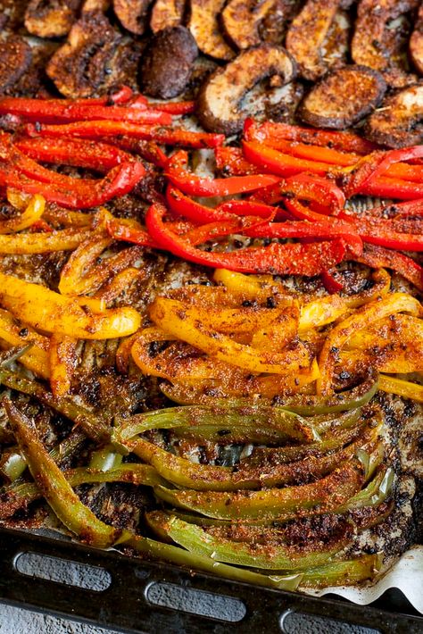 Fajita Vegetables Skillet, Sheet Pan Fajitas Vegetarian, Sheet Pan Veggie Fajitas, How To Make Fajita Veggies, Fajita Veggies Oven, Sheet Pan Fajita Veggies, Vegetable Fajitas Recipe, Make Ahead Fajitas For A Crowd, Fajitas Dinner Party