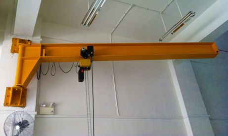 Wall Mounted Jib Crane: BX Wall Crane,Affordable Jib Crane-Henan Dejun Industry Co., Ltd Officine In Garage, Building Columns, Cranes For Sale, Mobile Workshop, Building A Garage, Gantry Crane, Crane Design, Construction Diy, Metal Working Projects