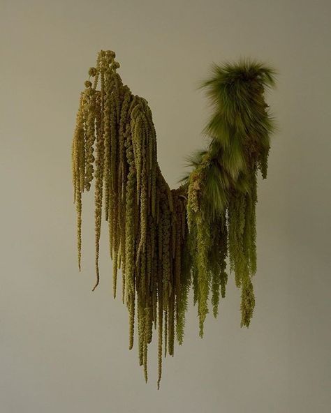 Flower Installation, Flower Sculptures, Deco Floral, Dried Floral, Floral Display, Green Plants, Ikebana, Plant Life, Cactus Plants