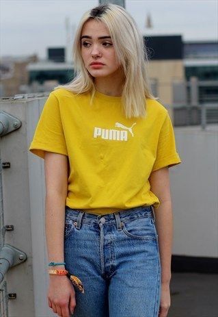 Tshirt Outfits Women Casual, Yellow Tshirt Outfits Women, Yellow Tshirt Outfits, Tshirt Outfits Women, Outfits Women Casual, Sporty Clothes, Yellow Tshirt, Crossfit Clothes, Puma Outfit