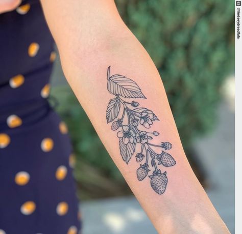 Strawberry Plant Tattoo, Wild Strawberry Plant, Be Brave Tattoo, Strong Tattoos, Strawberry Tattoo, Strawberry Plant, Small Tats, Thank Yo, Vine Tattoos