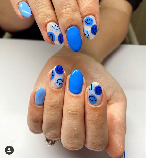 Gabi Fuller Nails, Preppy Nail Art For Short Nails, Blue Oval Nails Designs, Fun Nails For Vacation, Adult Nail Designs, Summer Dip Nails Almond Shape, Short Acrylic Nails Designs Almond, Preppy Nails Acrylic Summer, Fun Nail Art Summer