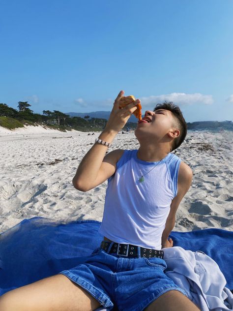 #beach #gay #summer #pizza #summeroutfitmen Beach Pizza, Summer Pizza, Boy Outfits Aesthetic, Gay Outfits, Siargao, Men Beach, Summer Boy, Mens Fashion Summer, Outfits Aesthetic