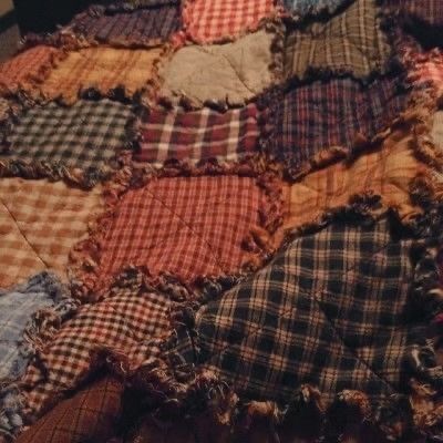 Colchas Country, Weasley Aesthetic, Patchwork Throw, Quilt Patchwork, Ginny Weasley, Season Of The Witch, Ron Weasley, Rag Quilt, Best Seasons