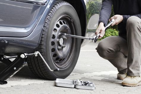 changed a flat tyre Auto Camping, Tire Change, Buy Used Cars, Truck Repair, Bunker Hill, Wheel Lock, Car Hacks, Roadside Assistance, Flat Tire