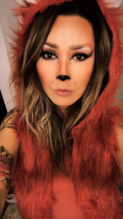 Fox makeup for Halloween costume! #foxcostume #foxmakeup #halloweencostumes Simple Fox Makeup Halloween, Fox Costume Makeup Simple, Fox Outfit Halloween, Fox Face Makeup Halloween, Red Panda Makeup Halloween, Women Fox Costume, Simple Fox Face Paint, Fox Make Up Halloween, Adult Fox Costume