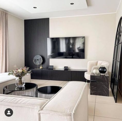 Modern Apartment Living Room, Feature Wall Living Room, Black And White Living Room, House Interior Decor Ideas, Apartment Living Room Design, Black Living Room, Living Room Design Decor, Black And White Decor, Home Design Living Room