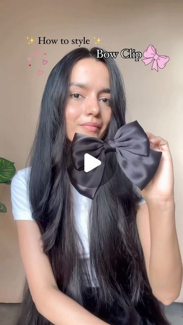 Hairstyles With Bow Clips, Bow In Hair Hairstyles, Hair With Bows Hairstyles, Bow Clip Hairstyle, India Girl, Trending Makeup, Hair Hack, Bow Hairstyle, Bows Hair