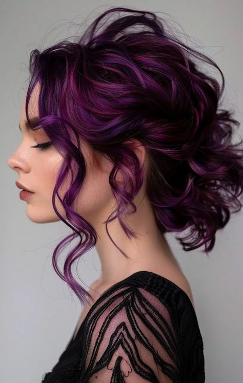 Winter 2025 Hair Color Trends: 21 Hair Dye Ideas for Blondes, Brunettes and Dark Hair for Women Copper And Purple Hair Highlights, Winter Purple Hair, Fun Colors For Dark Hair, Fun Winter Hair Colors, Plum And Blonde Hair, Brown With Purple Hair, Arctic Fox Hair Dye Combinations Purple, Arctic Fox Hair Dye Combinations, Vivids Haircolor