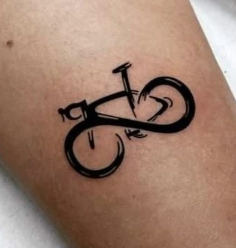 Bicycle Tattoo For Women, Bicycle Tattoos For Men, Bycicle Tatoos, Road Bike Tattoo, Cycling Tattoo Bicycles, Bike Tattoo Ideas, Cycle Tattoo, Ironman Triathlon Tattoo, Tattoo Bike