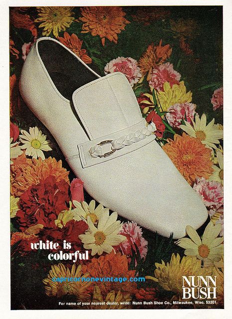 Vintage Fabric Patterns, 70s Shoes, Historical Shoes, White Loafers, Shoes Ads, Loafers For Men, Gucci Mules, Vintage Love, Vintage Fabric