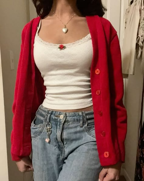 Downtown Outfits, Valentines Outfits, Red Cardigan, Looks Chic, Feminine Outfit, Mode Vintage, Girly Outfits, Fit Ideas, Lookbook Outfits