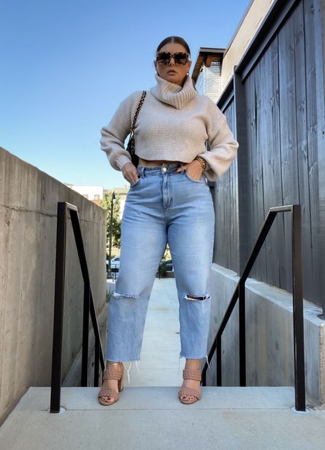 30 FALL OUTFIT IDEAS: GIRLS NIGHT OUT WEEK Pub Outfit Night Casual Winter, Pub Outfit Night Winter, Pub Night Outfit, Party Outfit Plus Size Night, Girls Night Out Outfit Ideas Winter, Pub Outfit Night, Pub Outfit Night Casual, Plus Size Night Out Outfit Clubwear, Plus Size Night Out