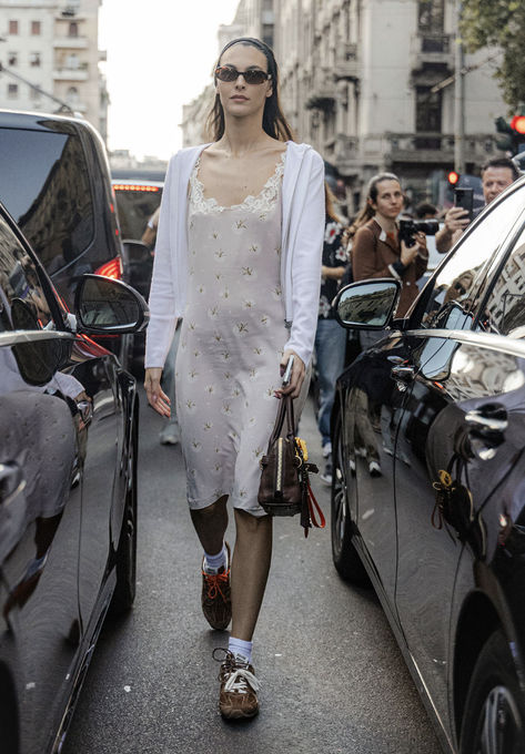 Vittoria Ceretti Street Style, Casual 90s, Vittoria Ceretti, Fashion Trend Forecast, Rock N Roll Style, Love Rocks, Trend Forecasting, Style Board, Comfortable Fashion