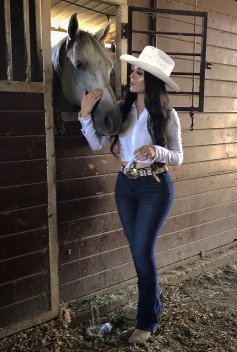 Jaripeo Winter Outfits, Outfits For Mexico Ranch, Mexican Country Outfits, Two Stepping Outfit Country, Mexican Cowgirl Outfits, Latina Cowgirl Outfits, Dressy Western Outfits Women, Rancho Outfits, Mexican Girl Outfit