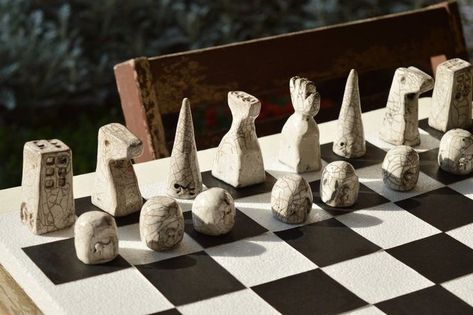 Clay Chess Set, Clay Chess, Diy Chess Set, Modern Chess Set, Dog Cremation, Aesthetic Clay, Raku Ceramics, Chess Sets, Clay Crafts Air Dry