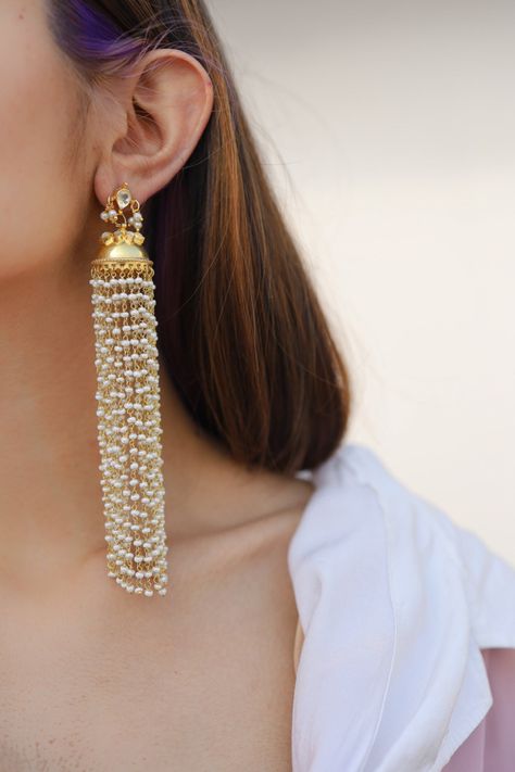 The Jharna earrings are a waterfall of pearls, embellished with kundan. Kundan Jhumkas, Earrings Kundan, Bridal Sari, Jammu Kashmir, Chic Gowns, Traditional Earrings, Glam Look, Diy Coasters, Kundan Earrings