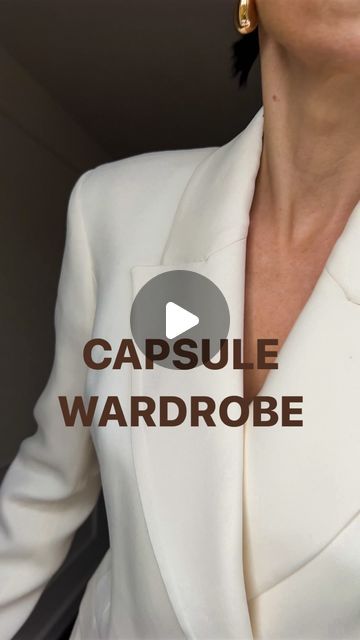 Capsule Footwear, Time Capsule Wardrobe, Hm Coat, The Curated Closet, Basic Wardrobe Essentials, Curated Closet, I M Sorry, Fashion Styling, My Wardrobe