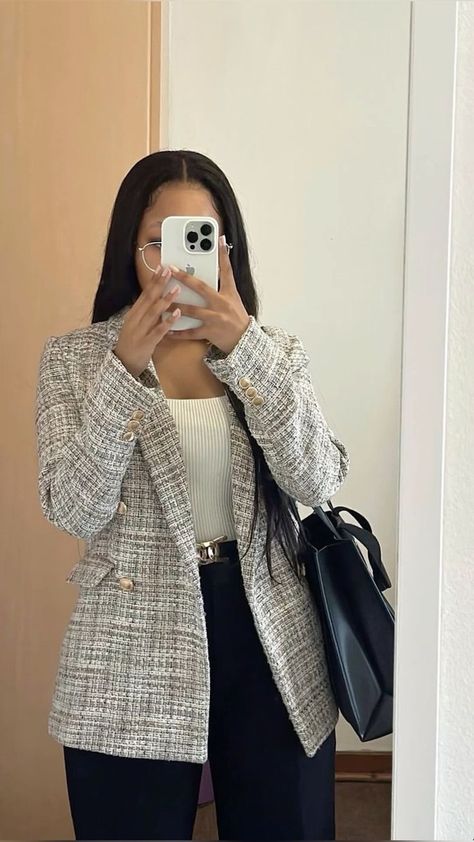 Coprate Girl Outfits, Cooperate Outfits Black Women, Corporate Girl Aesthetic Black Woman, Corporate Attire Black Women, Blazer Outfits For Black Women, Modest Office Outfits Women, Office Wear Black Women, Business Professional Outfits Black Women, Work Outfits Black Women Professional