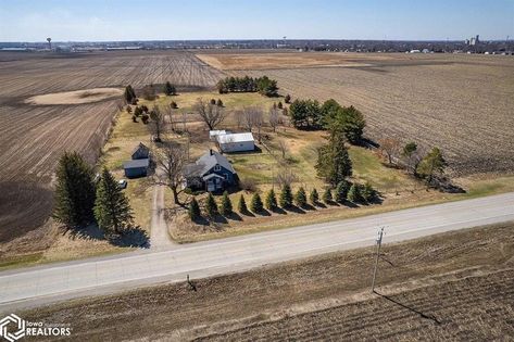 Circa 1926 Iowa Hobby Farm For Sale on 4.6 Acres $325,000 - Country Life Dreams Iowa Farms, Life Dreams, Hobby Farm, Red Deer, Hobby Farms, Detached Garage, Property Listing, Farm Life, Loans