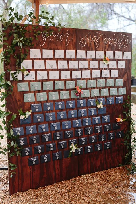 Wood + Paper :: Envelope Escort Board Wedding Table Assignments, Table Assignments, Table Seating Chart, Wedding Table Plan, Card Display, Seating Plan Wedding, Seating Plan, Seating Chart Wedding, Wedding Mood