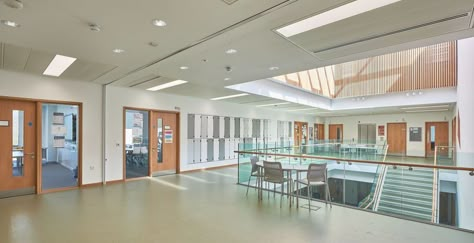 Dame Alice Owen's School New Teaching Block - Barker Associates Luxury School Building, Luxury Classroom, Modern School Interior, Modern School Design, Fancy School, Luxury School, Classroom Interior, Modern School, School Building Design