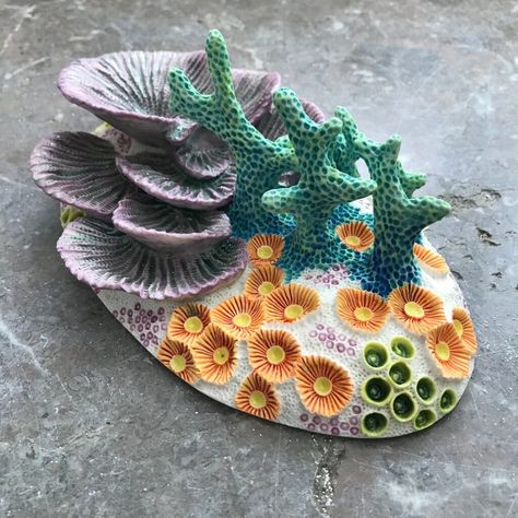 Clay Coral Reef, Coral Reef Sculpture, Lisa Seaurchin, Ceramic Coral Reefs, Cornell Box, Clay Coral, Coral Island, Coral Sculpture, Clay Fish