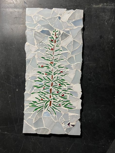 Christmas Tree Stained Glass Mosaic - Etsy Mosaic Stars, Mosaic Trees, Tree Stained Glass, Mosaic Christmas, Christmas Mosaics, Tree Mosaic, Mosaic Furniture, Mosaic Art Diy, Mosaic Flower Pots