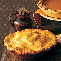 Martha Stewart Apple Pie, Old Fashioned Apple Pie, Popular Pies, Popular Desserts Recipes, Buttery Pie Crust, Most Popular Desserts, Martha Stewart Recipes, Thanksgiving Pies, Popular Desserts