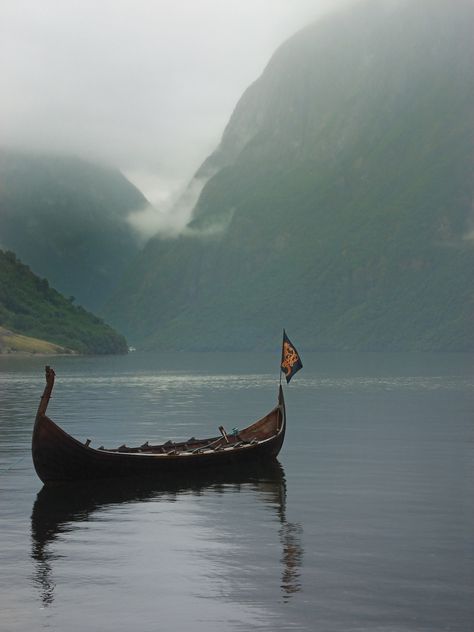 Viking Aesthetic, Viking Life, Viking Ship, Viking History, Viking Age, Norse Mythology, How To Train Your Dragon, Httyd, Narnia