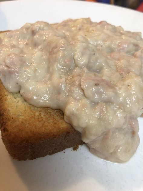 Pin on Food Tuna Ala King Recipe, Tuna On Toast, Creamed Tuna On Toast, Creamed Tuna, Easy White Sauce, Tuna Fish Recipes, Easy Beef And Broccoli, Easy Eat, Tuna Recipes