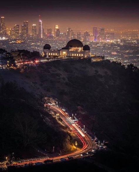 📸 Gabe Rodriguez Griffith Observatory At Night, Griffith Observatory Aesthetic, Los Angeles California Photography, Los Angeles At Night, Los Angeles Aesthetic, Senior Thesis, Sims Builds, Griffith Observatory, California Summer