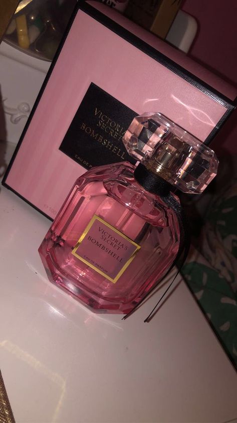 Intimo Victoria Secret, Victoria Secret Bombshell Perfume, Profumo Victoria Secret, Koleksi Parfum, Parfum Victoria's Secret, Victoria's Secret Bombshell, Fragrances Perfume Woman, Perfume Body Spray, Perfume Collection Fragrance