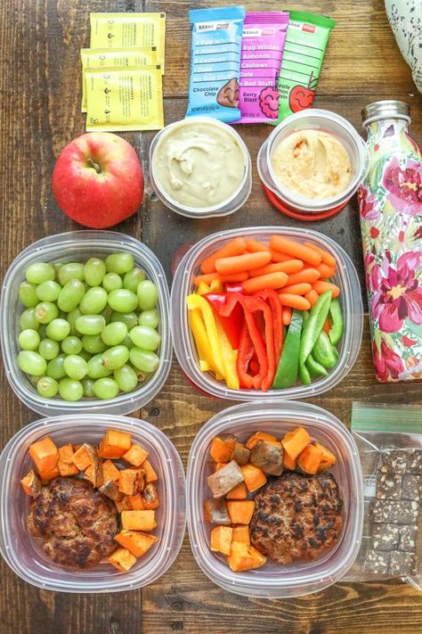 Two TSA-Approved Airport Travel Meals For Your Long Trip - Simply Taralynn Meals For Airplane Travel, Food For Flights Air Travel, Airport Food Prep, Airplane Meal Prep, Healthy Airport Snacks, Meal Prep For Traveling, Airport Snacks Travel, Tsa Approved Snacks, Airport Snacks