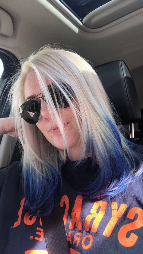 Blue Ends On Blonde Hair, Silver Shag Hair, Blonde Hair With Dark Ends, Blue Dip Dye Hair Blonde, Blonde Hair With Colored Ends, Blonde Hair Blue Tips, Growing Out Hair Tips, Blonde Hair With Blue Tips, Dye Hair Blonde