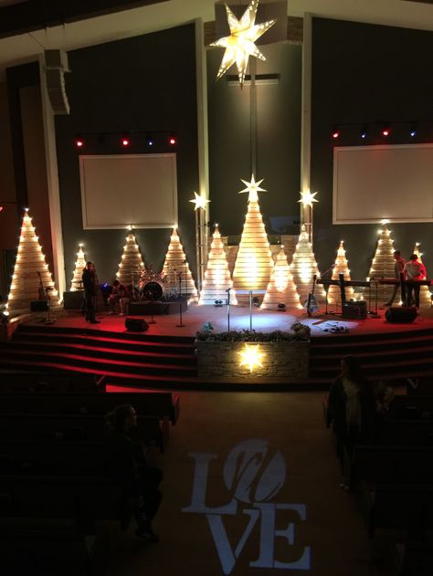 image15 Christmas Stage Decorations, Pallet Trees, Christmas Stage Design, Party Themes Ideas, House Front Wall Design, Church Christmas Decorations, Church Stage Design Ideas, Christmas Stage, Front Wall Design