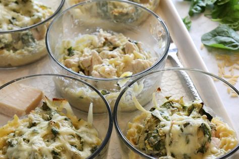 Spinach Artichoke Chicken Orzo Bakes Chicken Orzo Bake, Orzo Bake, One Pot Chili Mac, Orzo Spinach, Stay Fit Mom, Spinach Artichoke Chicken, Chicken Orzo, Artichoke Chicken, Macro Friendly Recipes