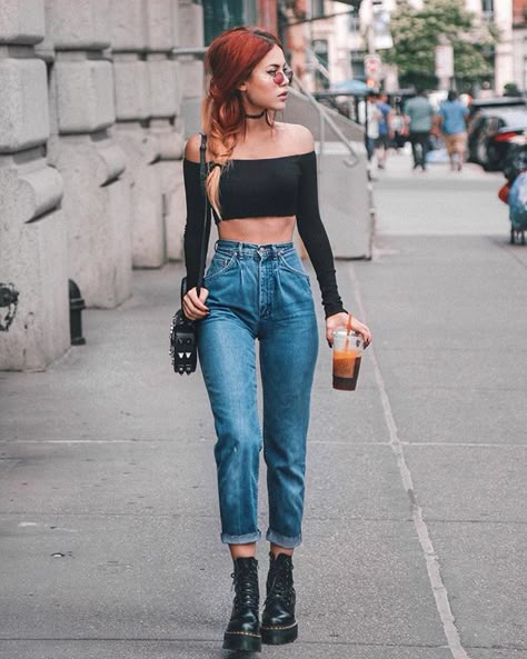 Grunge Winter Outfits, Crop Ideas, Outfits Trending, Mode Rock, Jeans Winter, Jeans Outfit Winter, Goth Outfit, Mode Grunge, Jeans Outfits