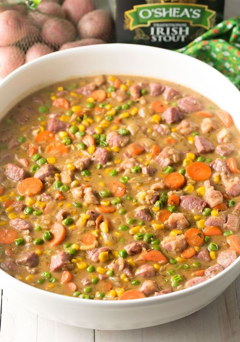 Perfect Corned Beef Pot Pie with Scalloped Potato Top #ASpicyPerspective #saintpatricksday #Irish Corned Beef Pot Pie, Cabbage In The Oven, Baked Corned Beef, Beef Pot Pie, Lighter Recipes, Scalloped Potato, Comfort Recipes, Beef Pot Pies, One Pot Cooking