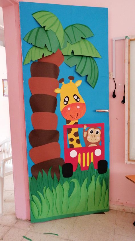 Door Decoration For Kindergarten Classroom Ideas, Kindergarten Door Decoration Ideas, Door Decoration Ideas For Preschool, Kindergarten Classroom Decorations Ideas Door Decorating, Class Window Decoration, Class Door Decoration Ideas For Preschool, Kindergarten Classroom Wall Painting, Door Decoration For Kindergarten, Door Decor Preschool