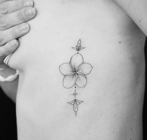 Bali Flowers Tattoo, Hawaiian Mother Daughter Tattoos, Fragipanni Flower Tattoo, Surgical Scar Tattoo Cover Up, Plumeria Fine Line Tattoo, Plumeria Tattoo Simple, Plumeria Spine Tattoo, Frangipane Flower Tattoo, Small Plumeria Flower Tattoos