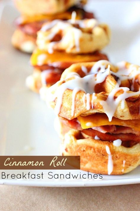 Cinnamon Roll Breakfast, Sweet Brunch Recipes, Best Breakfast Sandwich, Rolled Sandwiches, Breakfast Sandwich Maker, Baked Breakfast Recipes, Breakfast Sandwich Recipes, Maker Ideas, Breakfast Recipes Sweet